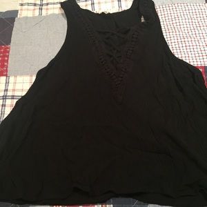 Black flowy crop top size large